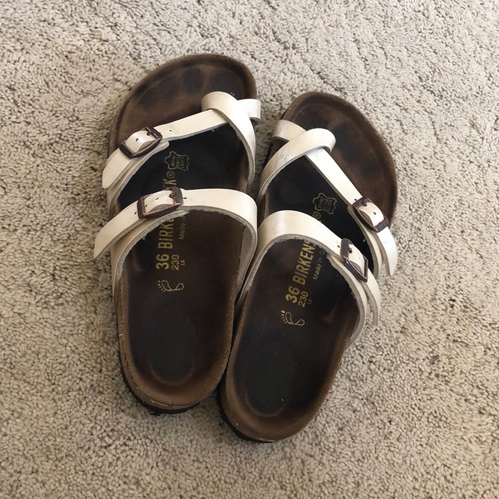 Pearl toe strap Birkenstocks